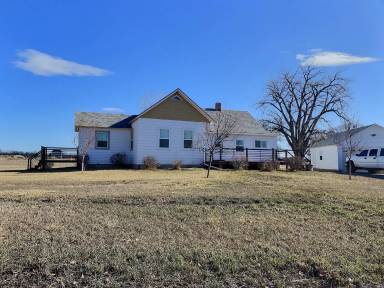 Main picture of 2315 Old Highway 10 W