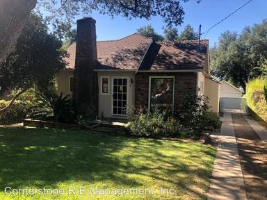 Main picture of 2038 Oakwood St