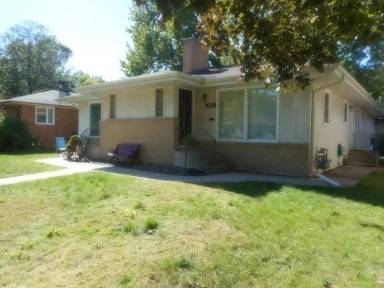 Main picture of 5538 Oliver Ave S