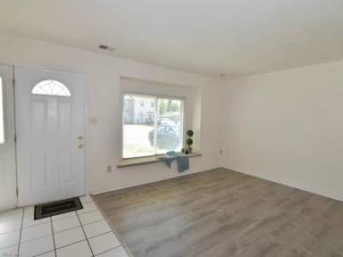 Main picture of 407 Hill Meadow Dr