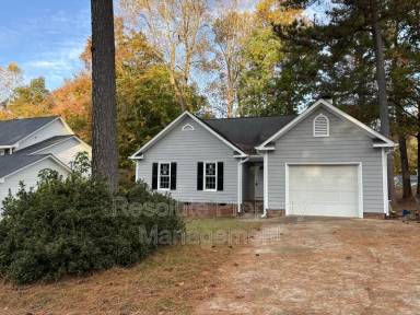 Main picture of 913 Amersham Ln