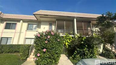 Main picture of 415 Lakeview Dr