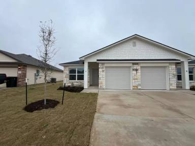 Main picture of 1002 Wax Myrtle Ct