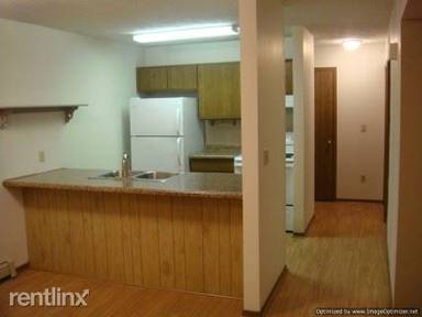 Main picture of 1875 Knoll View Dr