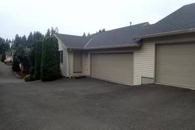 Main picture of 305 W 3rd Ct