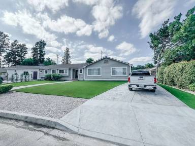 Main picture of 18001 Osborne St