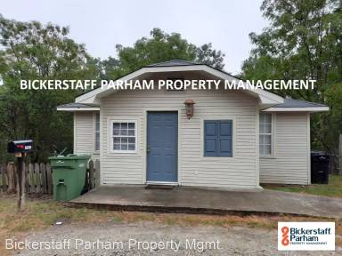 Main picture of 3404 Barrington Dr