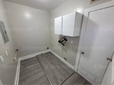 Main picture of 1229 S Fern St
