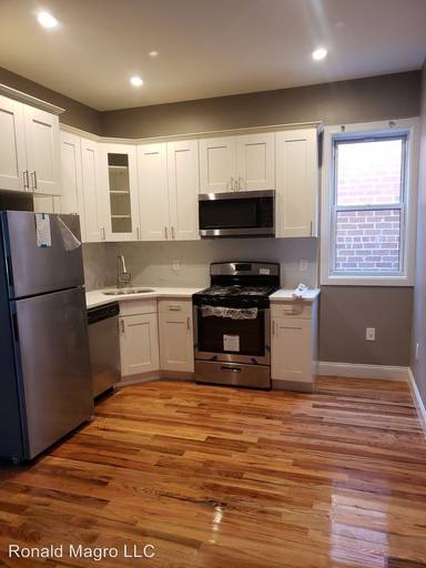 Main picture of 1817 Parkview Ave