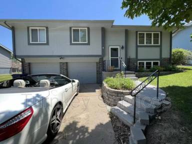 Main picture of 13309 S 35th Ave