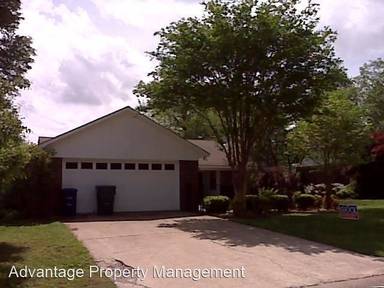 Main picture of 3 Rosemount Dr