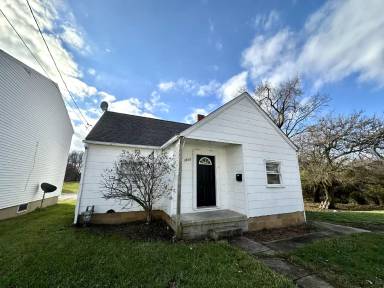 Main picture of 1710 W Fair Ave