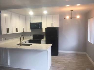 Main picture of 4243 Menlo Ave