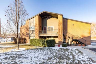 Main picture of 1167 E Brickyard Rd
