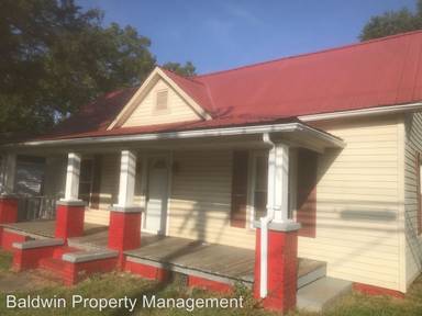 Main picture of 1204 S Elm St