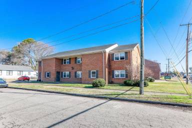 Main picture of 3814 E Princess Anne Rd