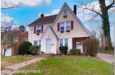 Main picture of 1405 Villa Dr