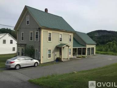 Main picture of 38 Maple St