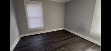 Main picture of 120 Basin Ave