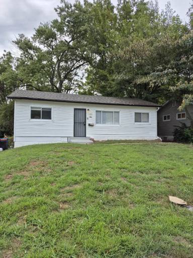 Main picture of 10425 Earl Dr