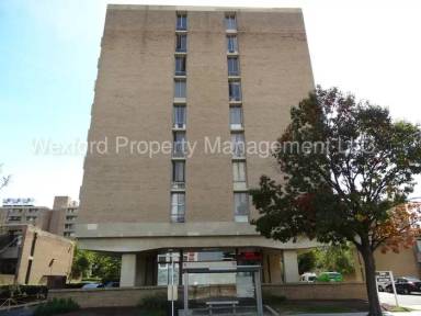 Main picture of 300 M St SW Apartments