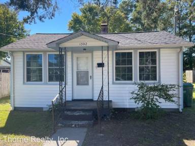 Main picture of 1302 Cherry St