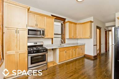 Main picture of 2523 N California Ave