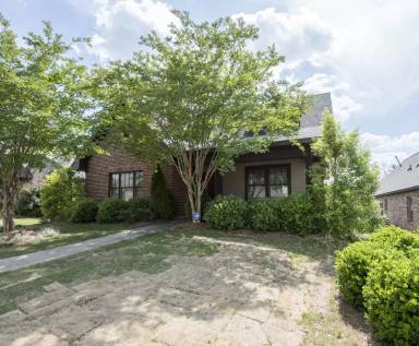 Main picture of 987 Starr Ct