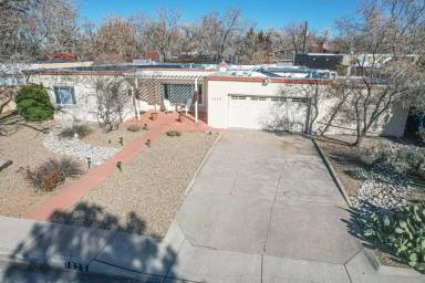 Main picture of 1625 Los Alamos Ave SW