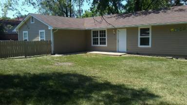Main picture of 393 W Wood St