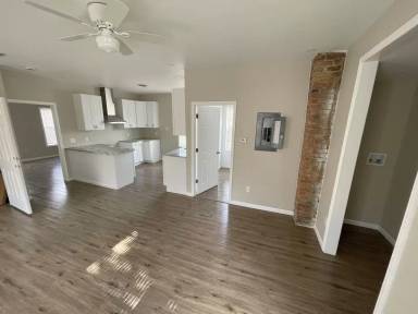 Main picture of 1222 6th Ave