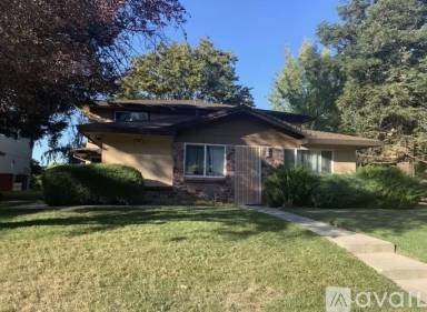 Main picture of 2842 Bidwell St