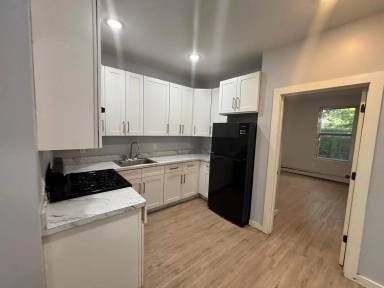 Main picture of 177 Van Nostrand Ave