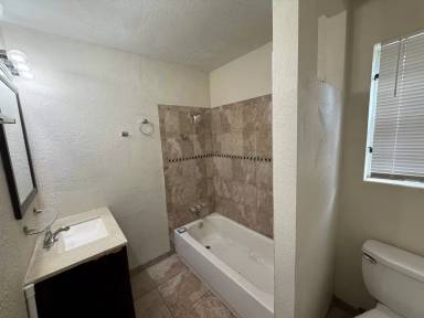 Main picture of 5257 Polan Ln