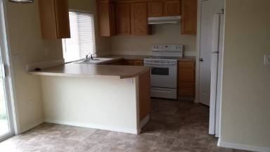 Main picture of 693 E Willowbrook Dr
