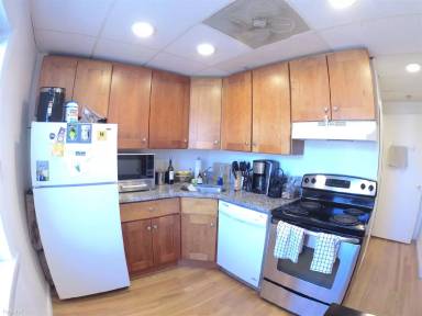 Main picture of 2 Chestnut Hill Ave