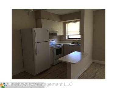 Main picture of 707 SW 6th St