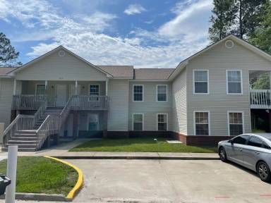 Main picture of 903 Brett Dr