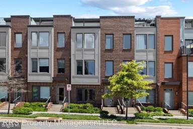 Main picture of 16329 Columbus Ave