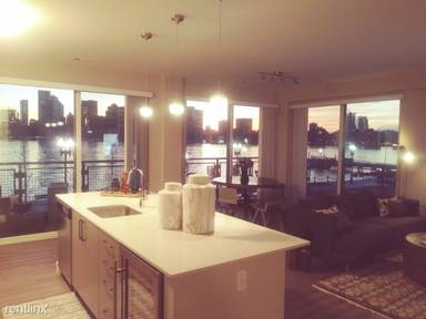 Main picture of Portside at East Pier