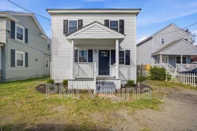 Main picture of 307 N 4th St