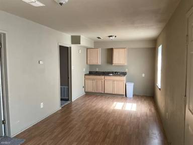 Main picture of 205 Mae Dr