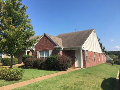 Main picture of 10221 Sterling Ridge Dr