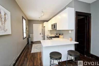 Main picture of 3024 Pleasant Ave