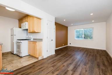 Main picture of 365 W Weddell Dr