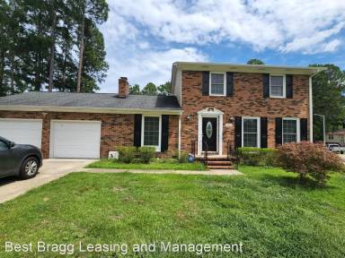 Main picture of Dorm or student type housing