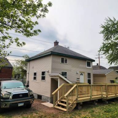 Main picture of 2422 W 2nd St
