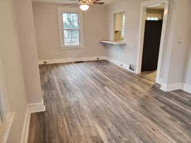 Main picture of 115 Clay St