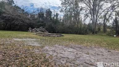 Main picture of 19032 Causeway Blvd
