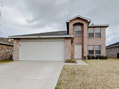 Main picture of 2213 Plum Ct